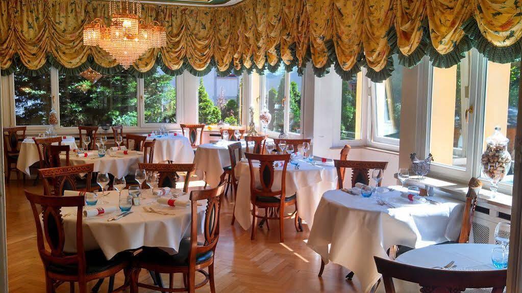 Hotel Restaurant Du Parc Танн Екстер'єр фото
